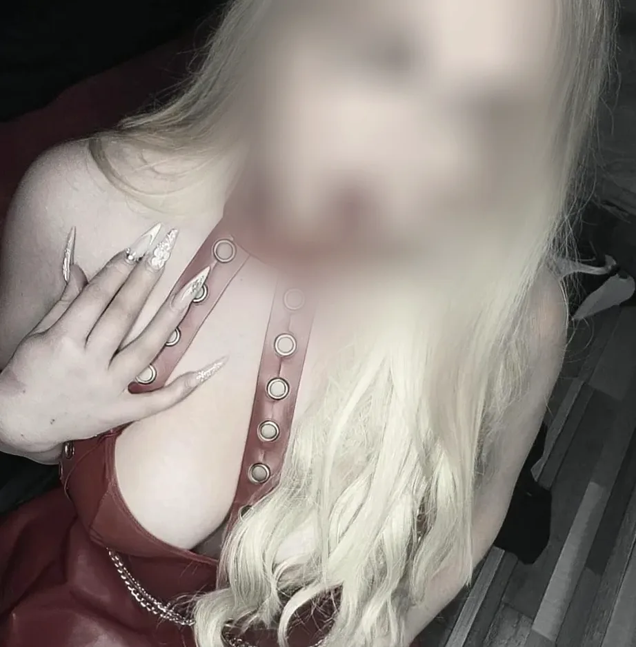 Charlotte, 29