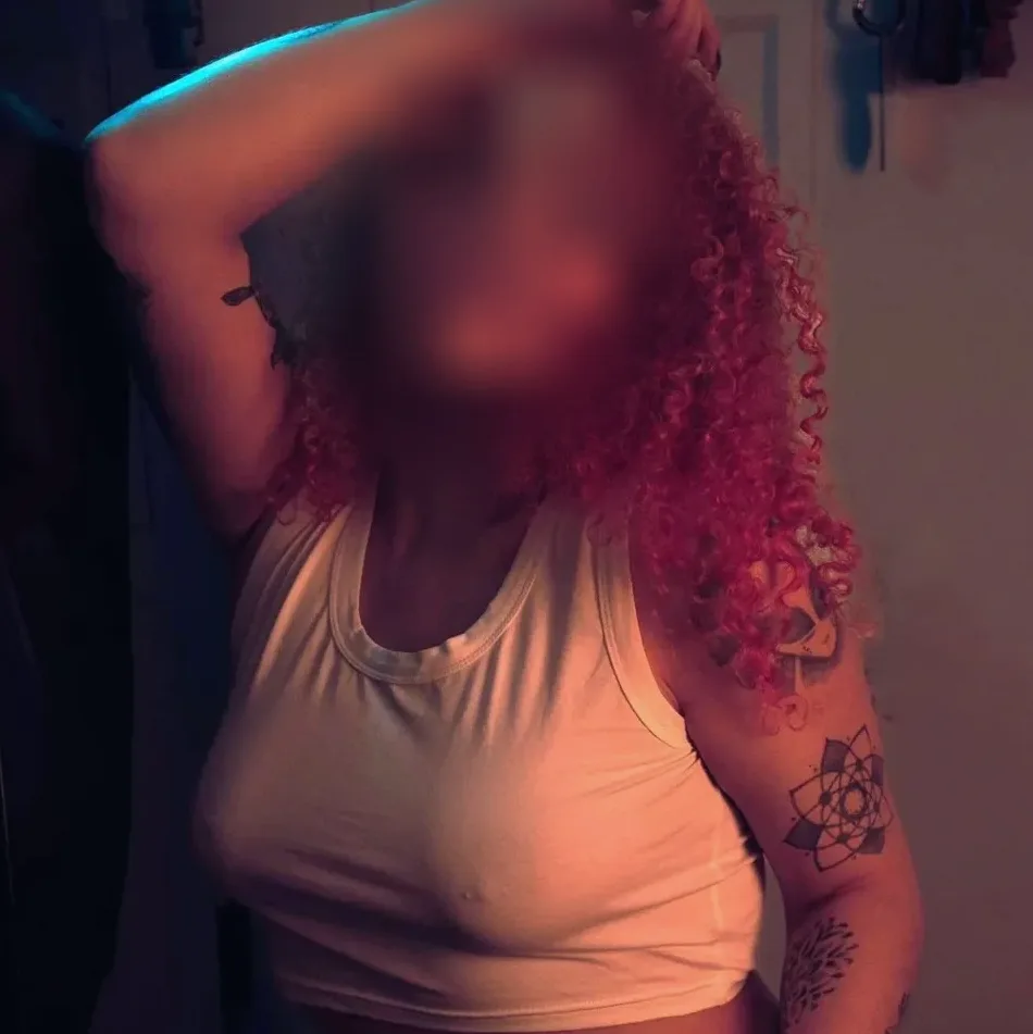Zeynep, 31